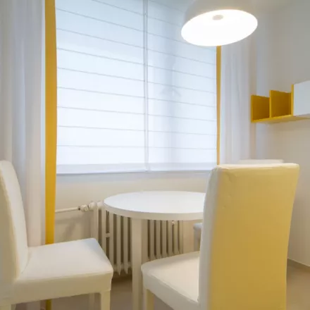 Rekonstrukce bytu Praha Krč jídelna